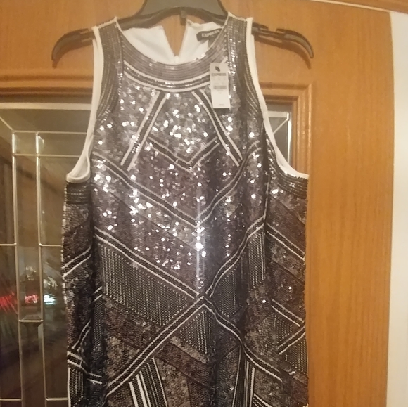 Express Sexy Cold Shoulder Dress Size L - Picture 2 of 4